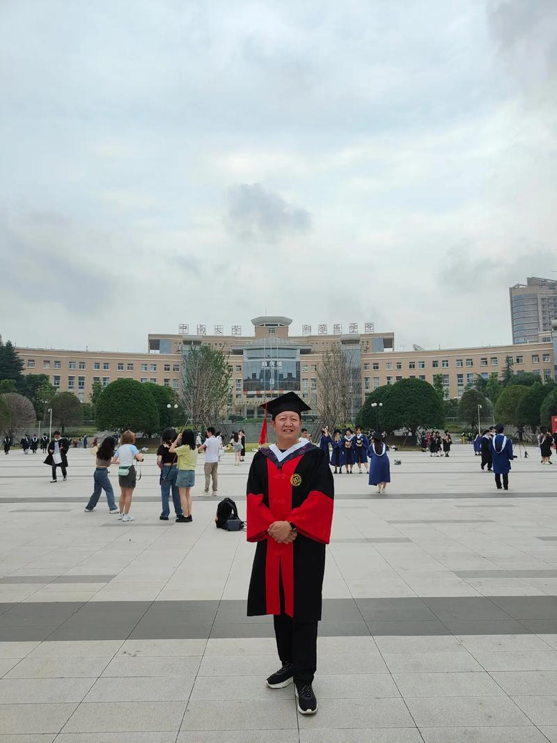五十歲的冒牌博士#中南大學#湘雅醫學院#醫學生#博士 #畢業