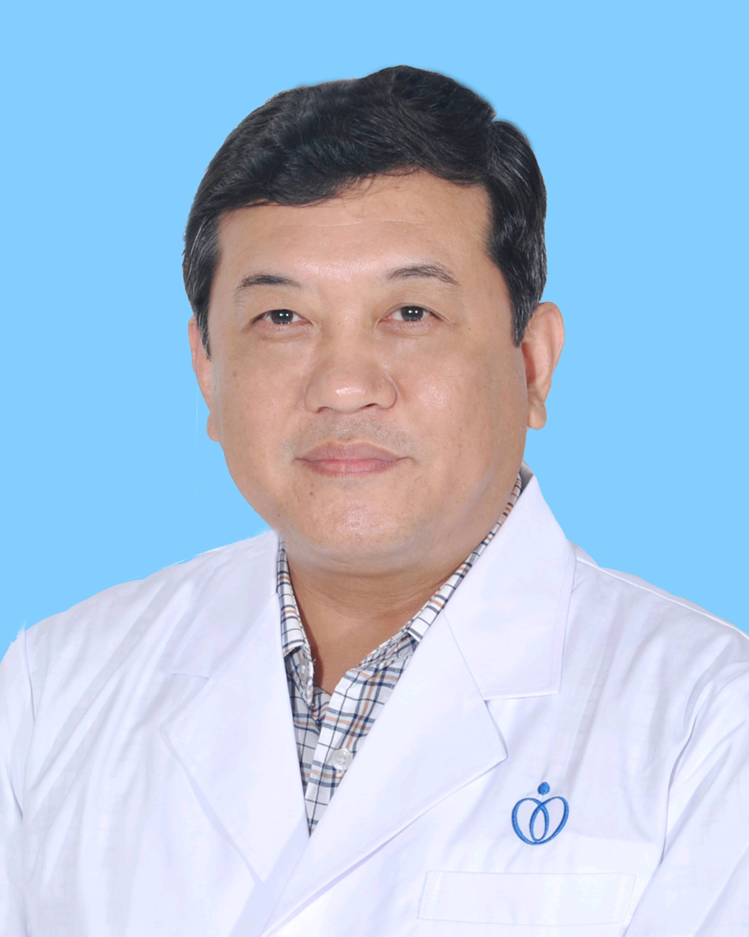 陸士娟:教授,主任醫(yī)師,中南大學湘雅醫(yī)學院碩士研究生導師,海口市人民