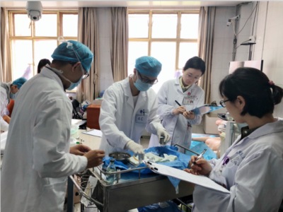 我院與中南大學湘雅醫學院成功舉辦醫學生臨床技能友誼賽